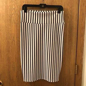 LuLaRoe Pencil skirt size M
